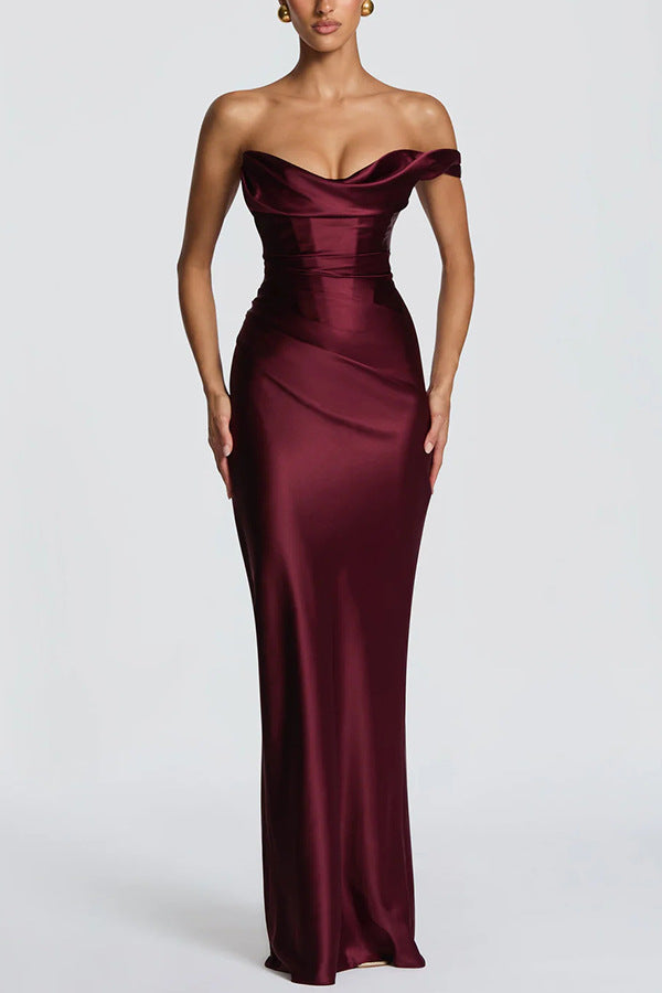 Off-Shoulder Satin Bodycon Dress Belle & Voile Burgundy / S