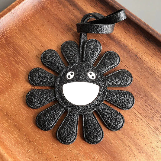 Fashionable Minimalist  Modern  Black Leather  Sunflower Smiling Face Keychain Bag Pendant Accessory