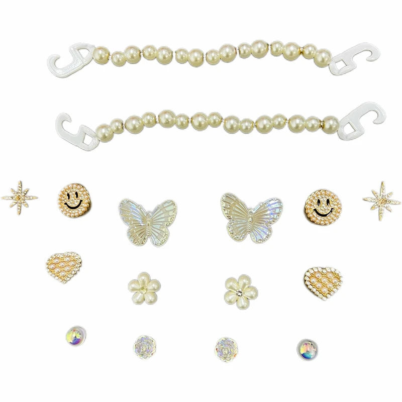 Fashionable shoe accessory set, made of metal, with a shoe chain clasp, removable, suitable for sandals and flip-flops.